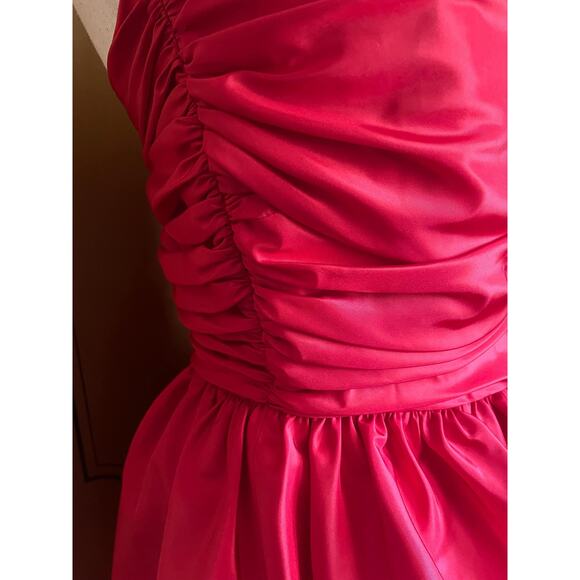 Vintage mini dress in red by Le Crillon, prom style, size 6 - Picture 3 of 6